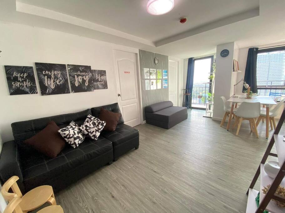 Apartment 180 Degree View In Ortigas