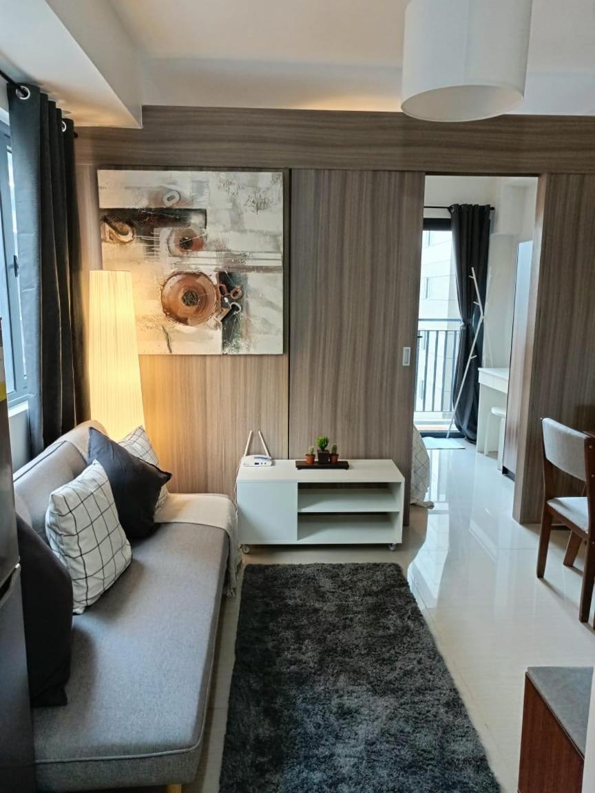 Shore 2 Residences High Speed Internet Walking Distance To Moa And Ikea