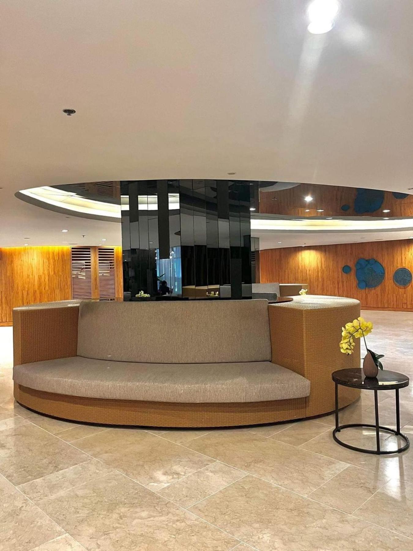 Shore 2 Residences High Speed Internet Walking Distance To Moa And Ikea Apartment *