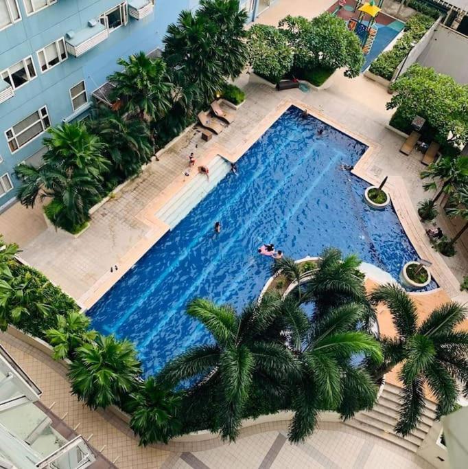Apartment 1br Condotel Ridgewood Towers Taguig #rw14 Manila