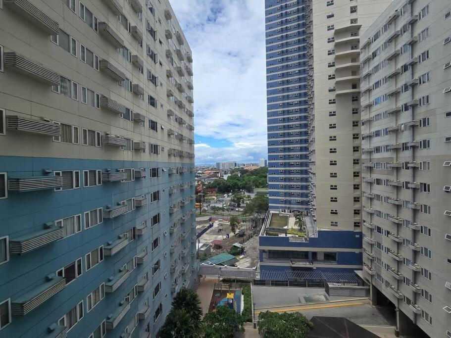 Apartment 1br Condotel Ridgewood Towers Taguig #rw14 Manila