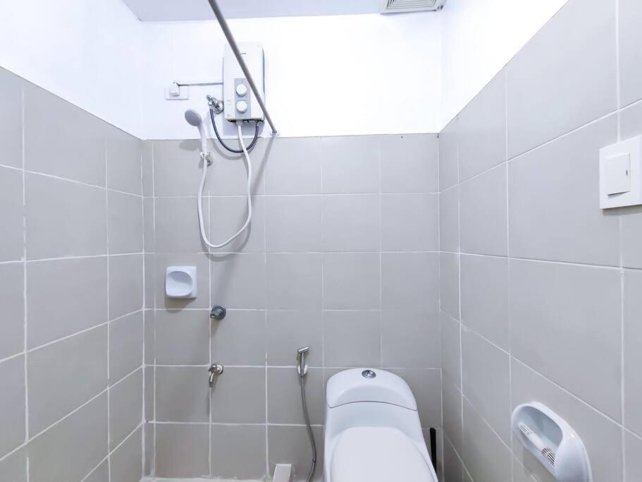 1br Condotel Ridgewood Towers Taguig #rw04 Apartment
