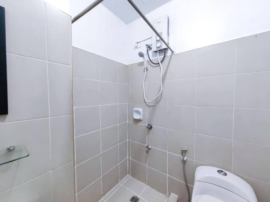1br Condotel Ridgewood Towers Taguig #rw04 *