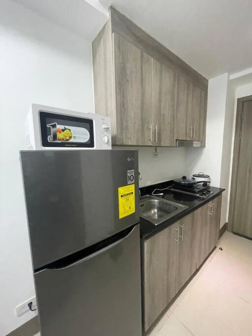 Fame Residences Edsa Shaw Mrt Shangrila Megamall 3538