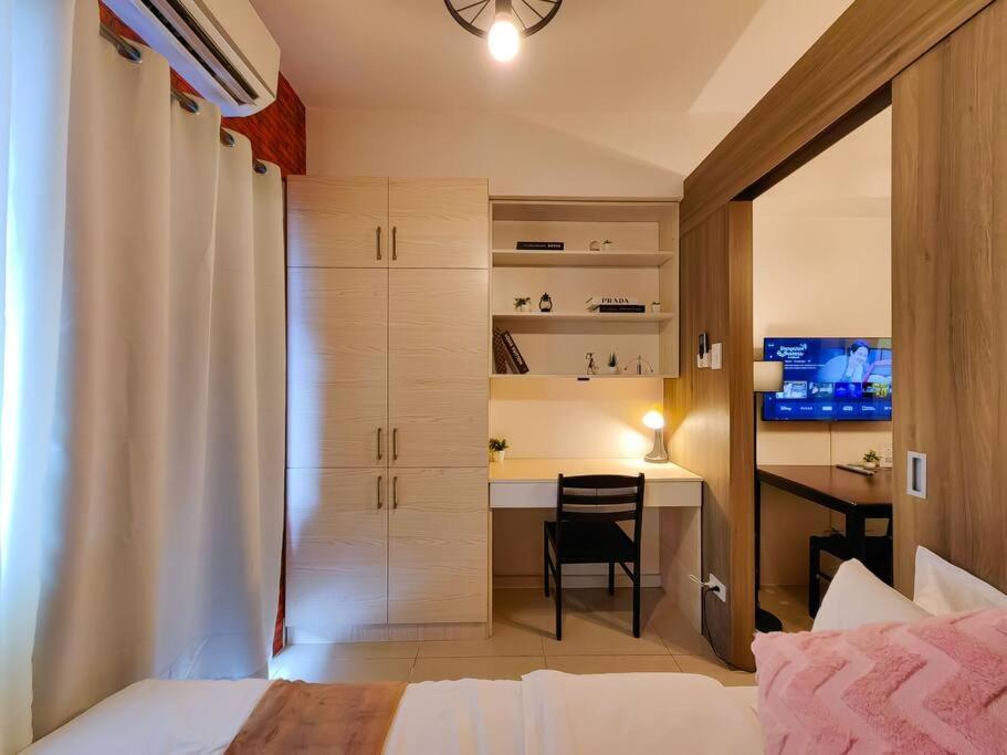 1br Unit Condotel W Balcony Fame Residences -fm04 *