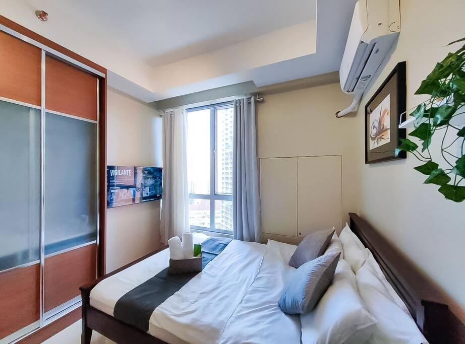 1br Condotel At Sunshine100 Plaza #ss07 * Manila