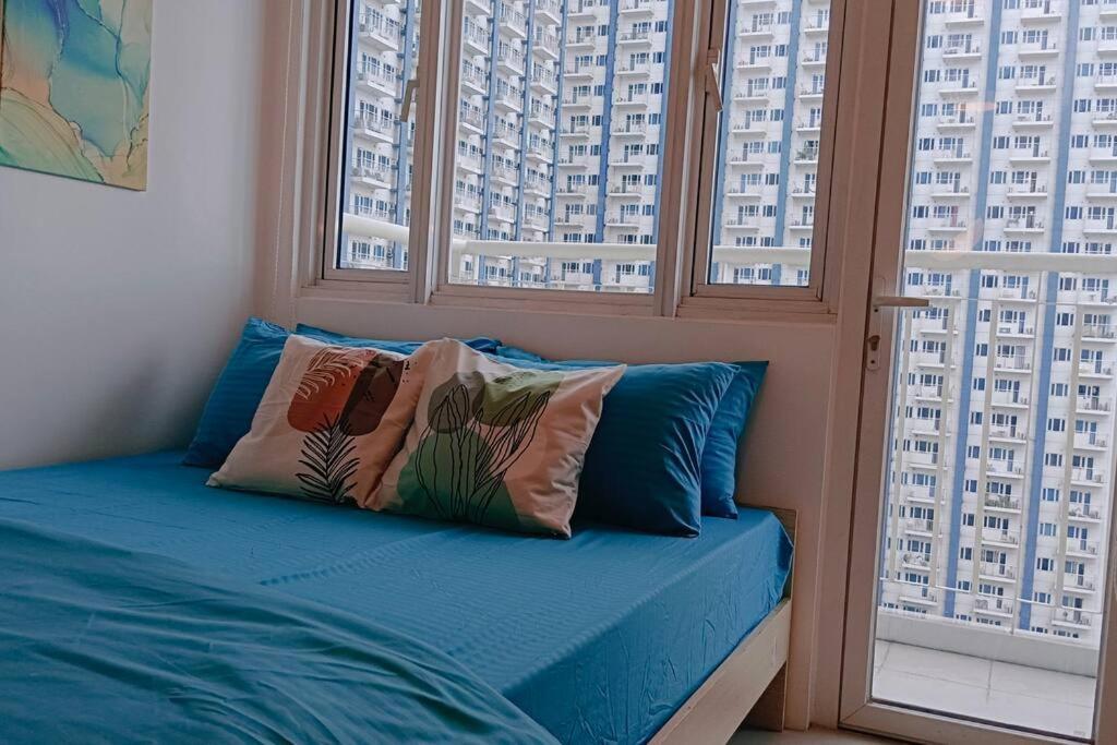 1br Condotel W Balcony Sm Light Residences -lt04 Manila