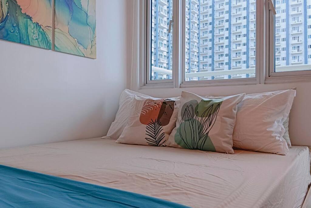 1br Condotel W Balcony Sm Light Residences -lt04 Manila