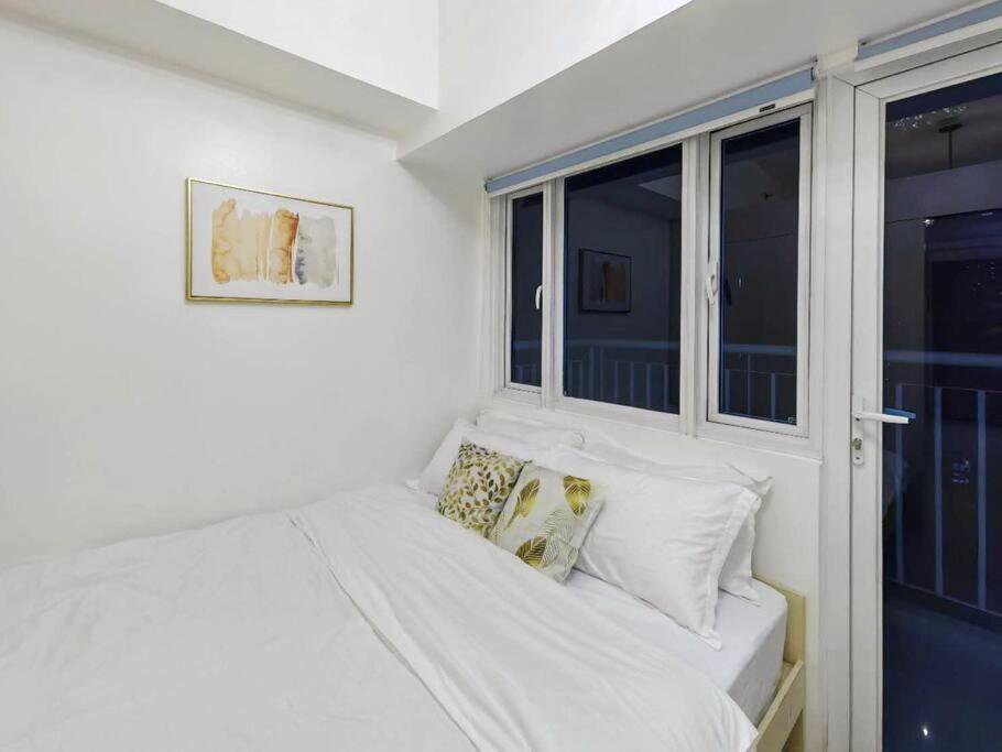 1br Condotel W Balcony Sm Light Residences -lt03 * Manila