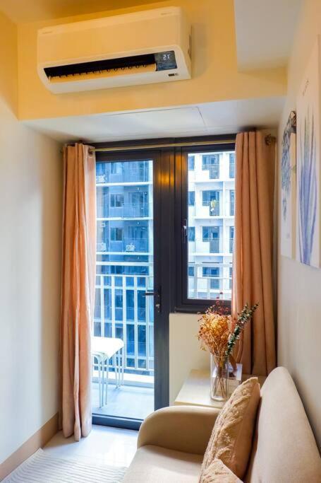 1 Bedroom In Pasay At Shore 3 Residences Near Mall Of * Manila