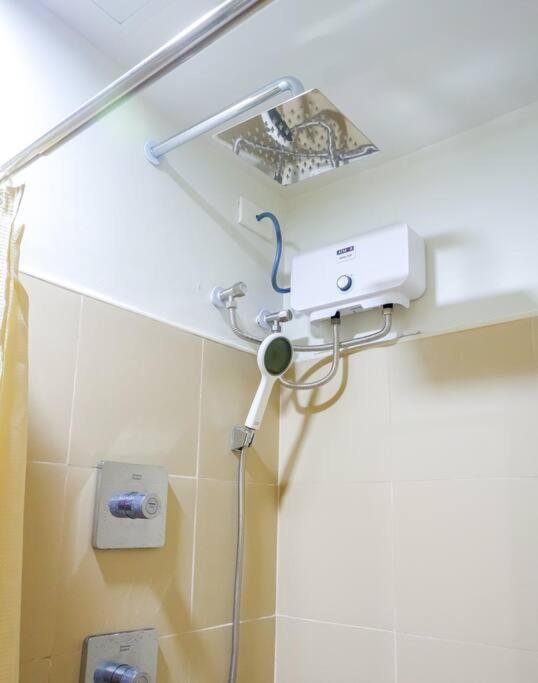 1 Bedroom In Pasay At Shore 3 Residences Near Mall Of