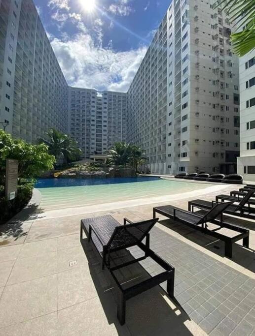 Apartment 1 Bedroom In Pasay At Shore 3 Residences Near Mall Of Manila