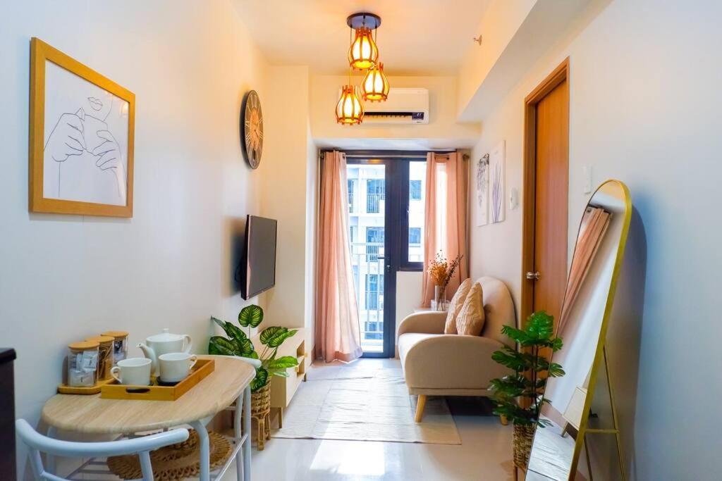 1 Bedroom In Pasay At Shore 3 Residences Near Mall Of Apartment Manila