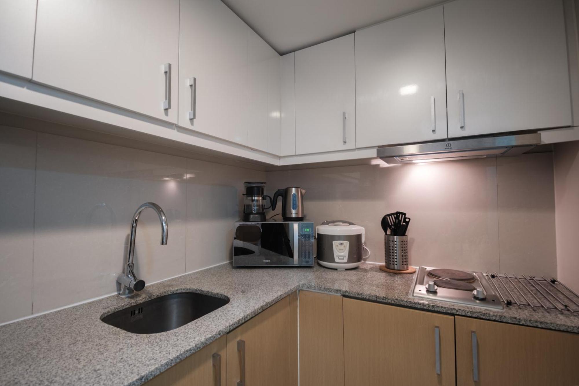 Apartment Uptown Bgc Luxury 1br With Fast Wifi