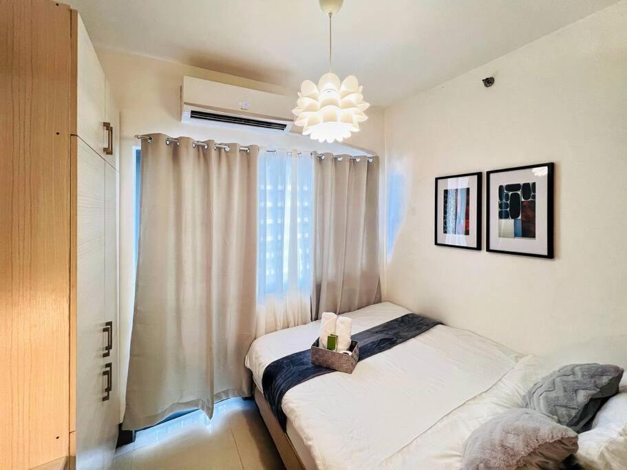 1br Unit Condotel W Balcony Fame Residences -fm15 * Manila