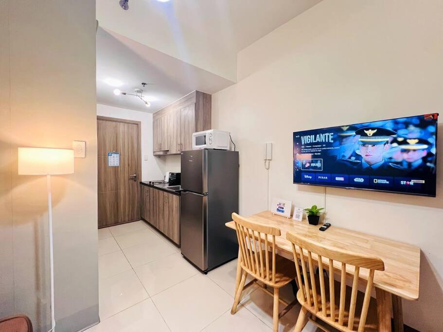 1br Unit Condotel W Balcony Fame Residences -fm15 Apartment
