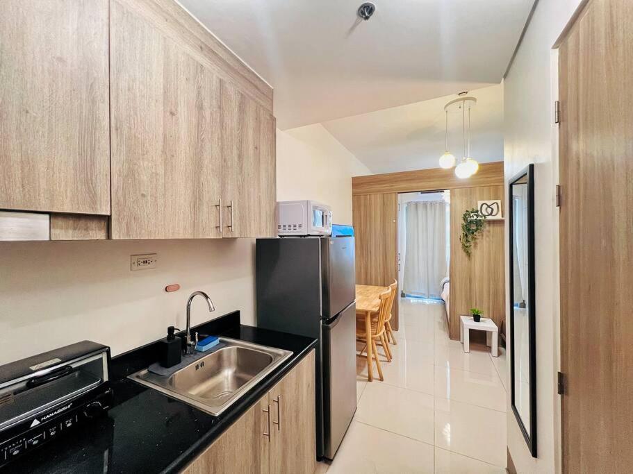 Apartment 1br Unit Condotel W Balcony Fame Residences -fm15