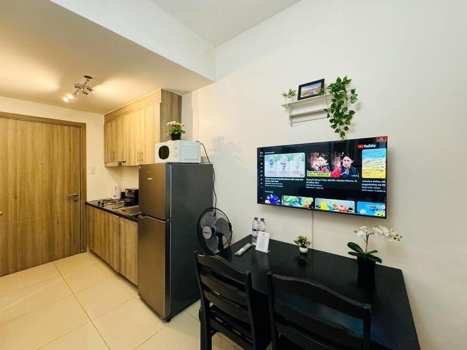 1br Unit Condotel W Balcony Fame Residences -fm41