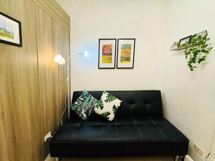 Apartment 1br Unit Condotel W Balcony Fame Residences -fm41 Manila
