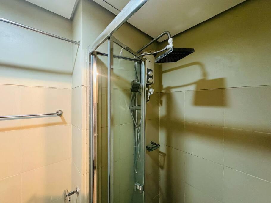1br Unit Condotel W Balcony Fame Residences -fm41