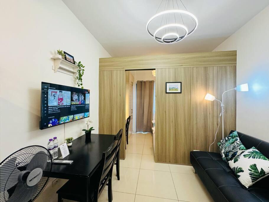 1br Unit Condotel W Balcony Fame Residences -fm41 *
