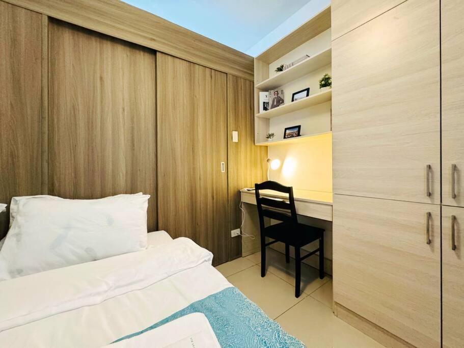 1br Unit Condotel W Balcony Fame Residences -fm41 Apartment