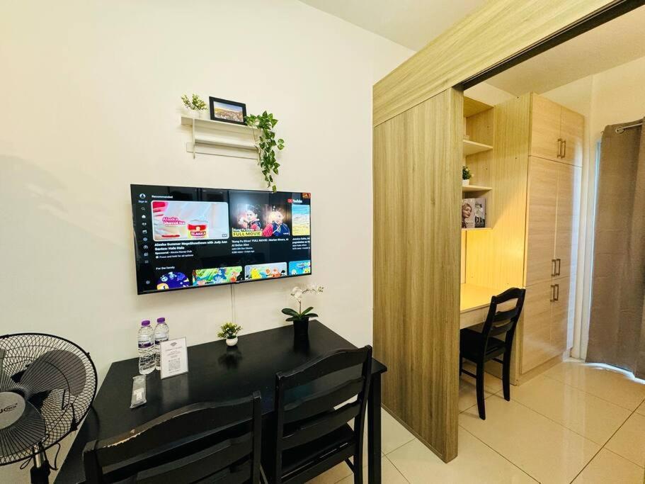 1br Unit Condotel W Balcony Fame Residences -fm41 Manila