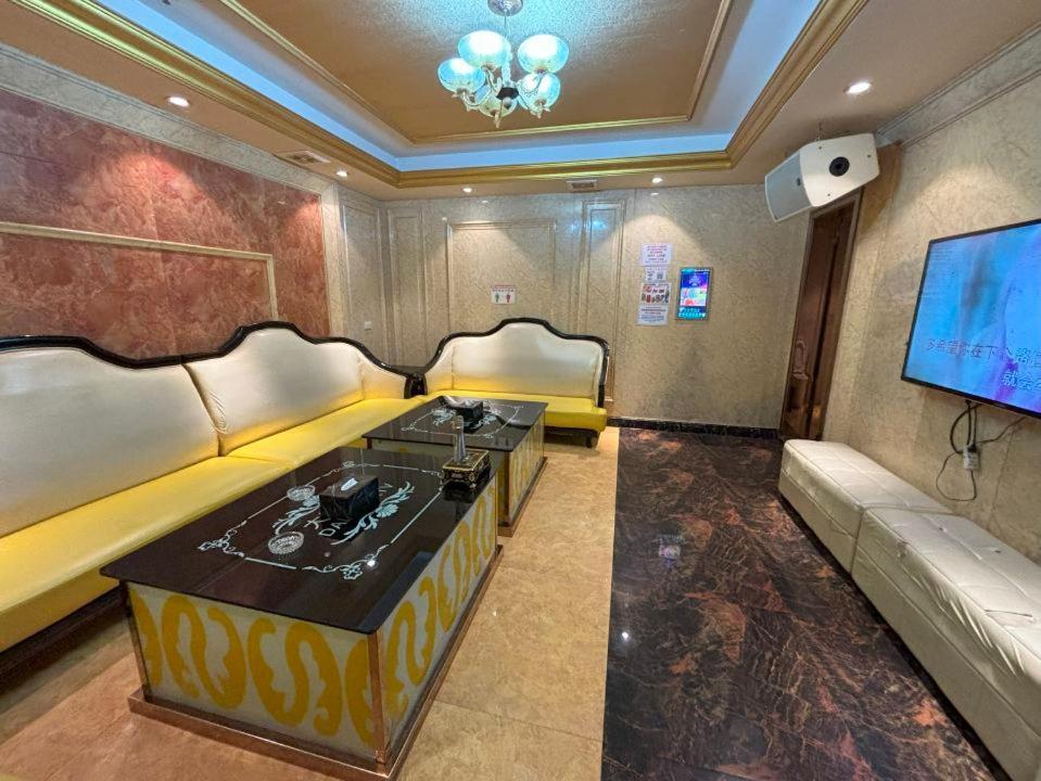 Lido De Paris Hotel 4*