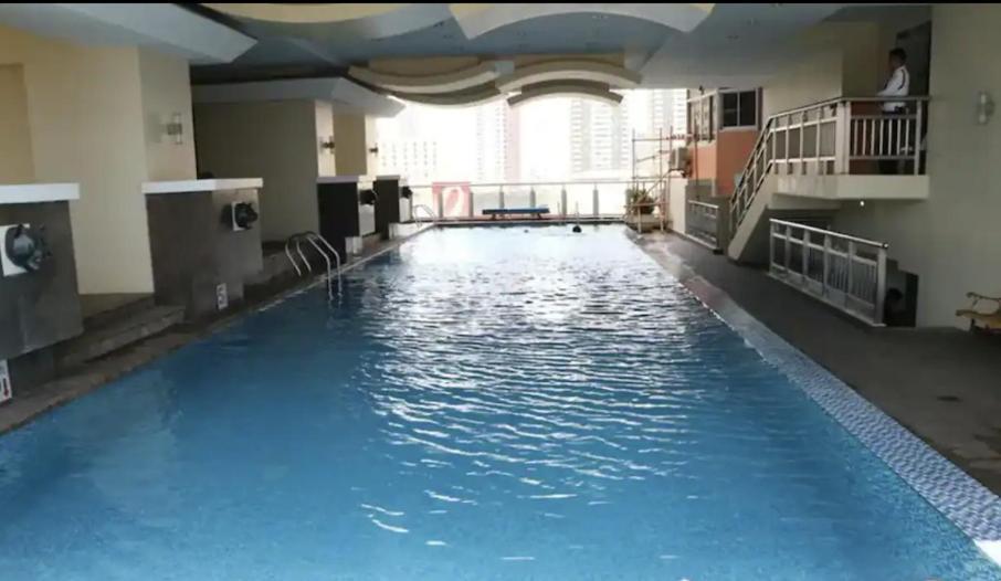 Stylish Malate Hub At Birch Tower Manila