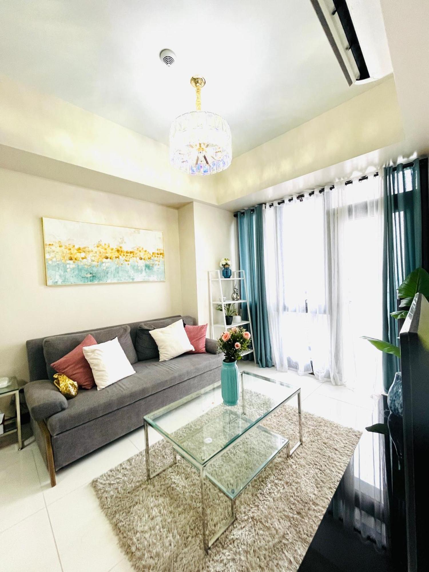 Apartment 1br Staycation At The Florence Mckinley Hill Bgc Taguig