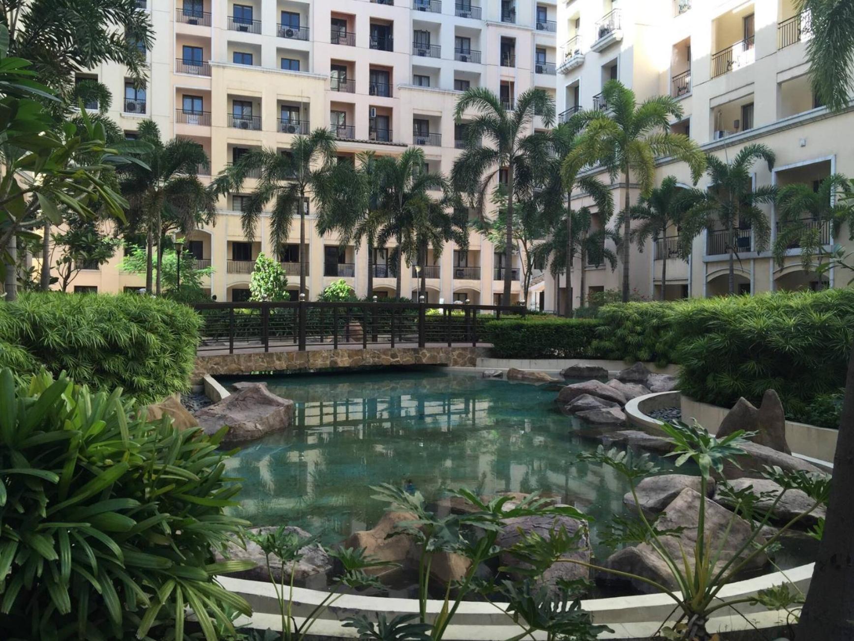 Spacious Rustic In World Across Naia 3 *