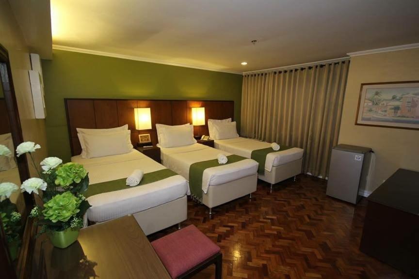 Comfy Manila-kalaw Hotel 3*