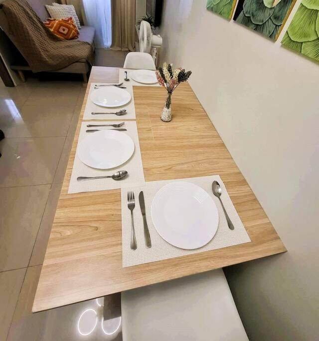 Comfy Near Naia Airport Apartment Manila