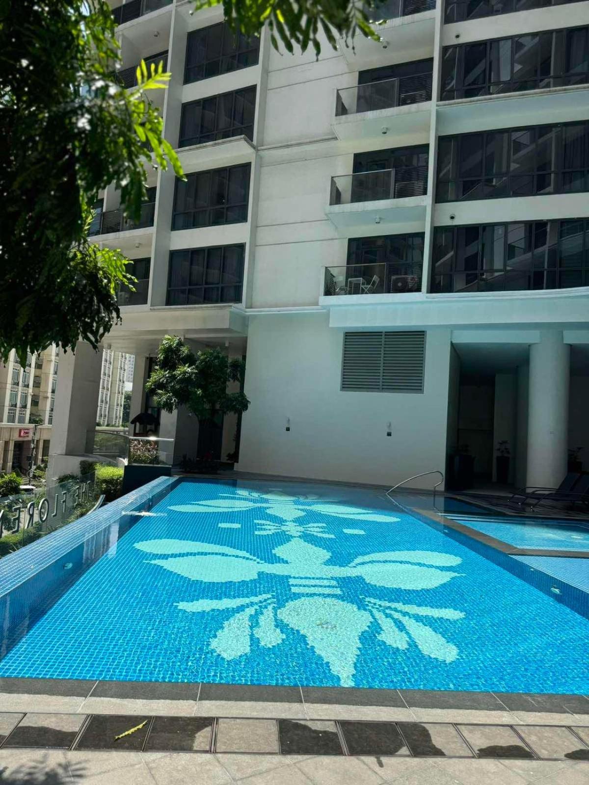 Apartment Blissful 3 Bedroom Family Unit In Bgc The Florence *