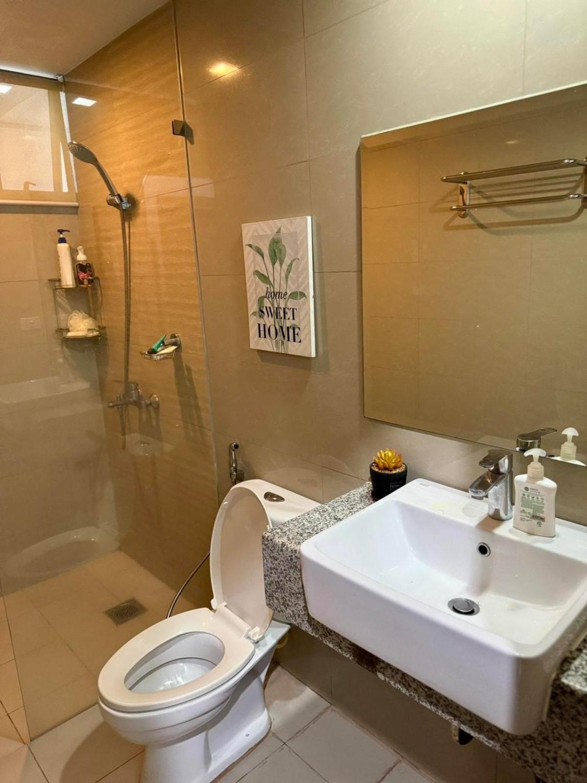 Blissful 3 Bedroom Family Unit In Bgc The Florence *