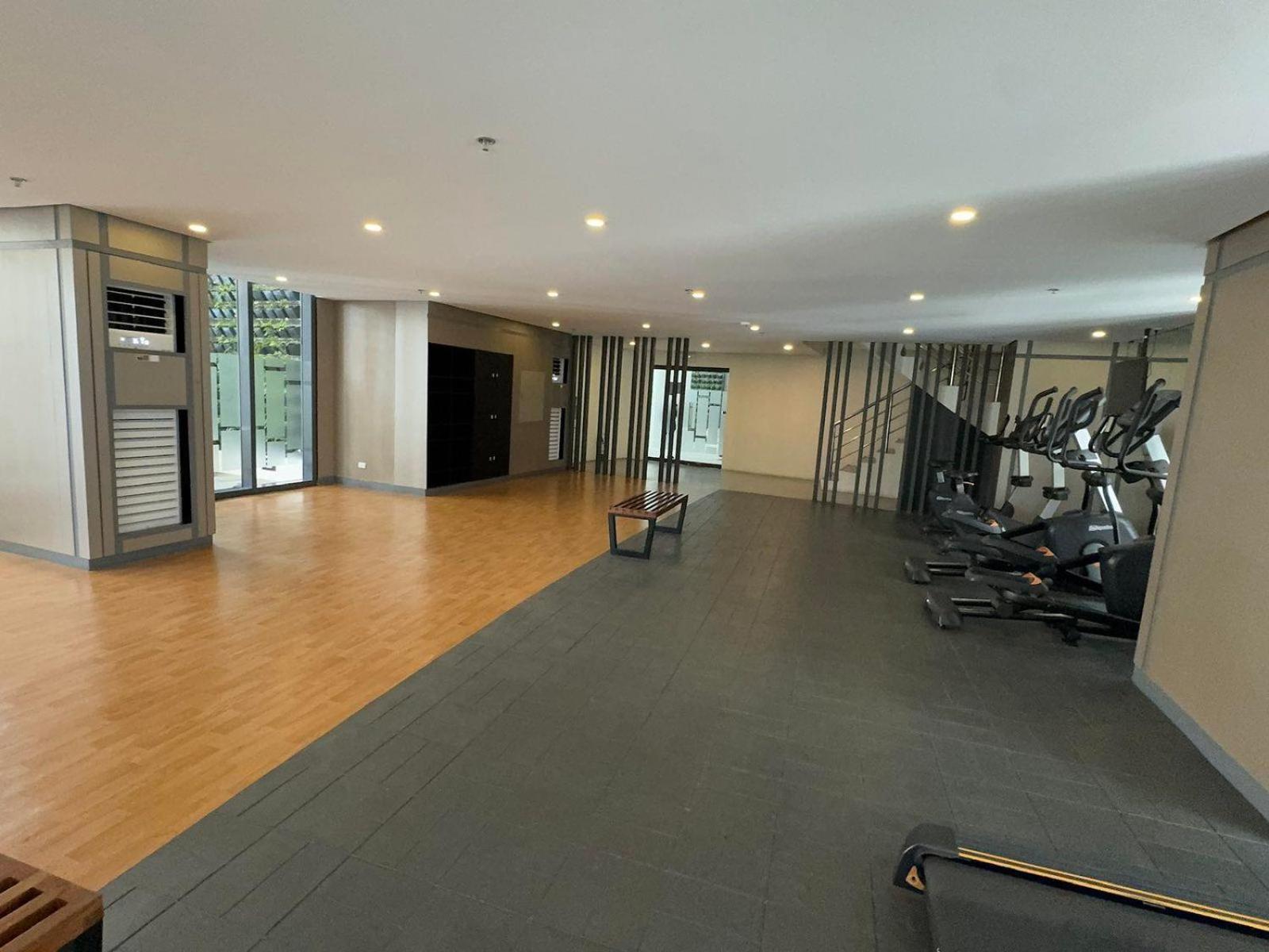 Blissful 3 Bedroom Family Unit In Bgc The Florence *
