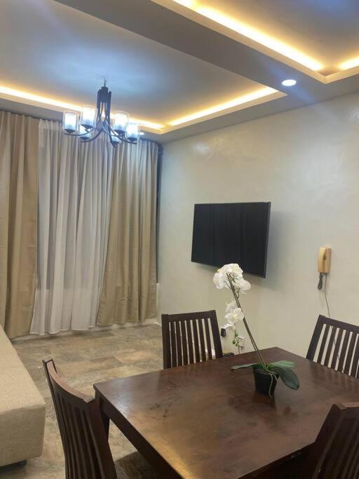 2 Bdrm Nr Of Dreams And Moa Apartment *