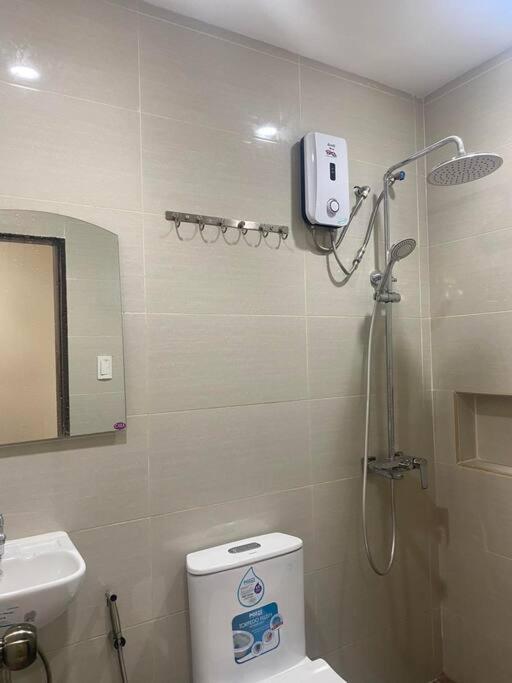 2 Bdrm Nr Of Dreams And Moa * Manila