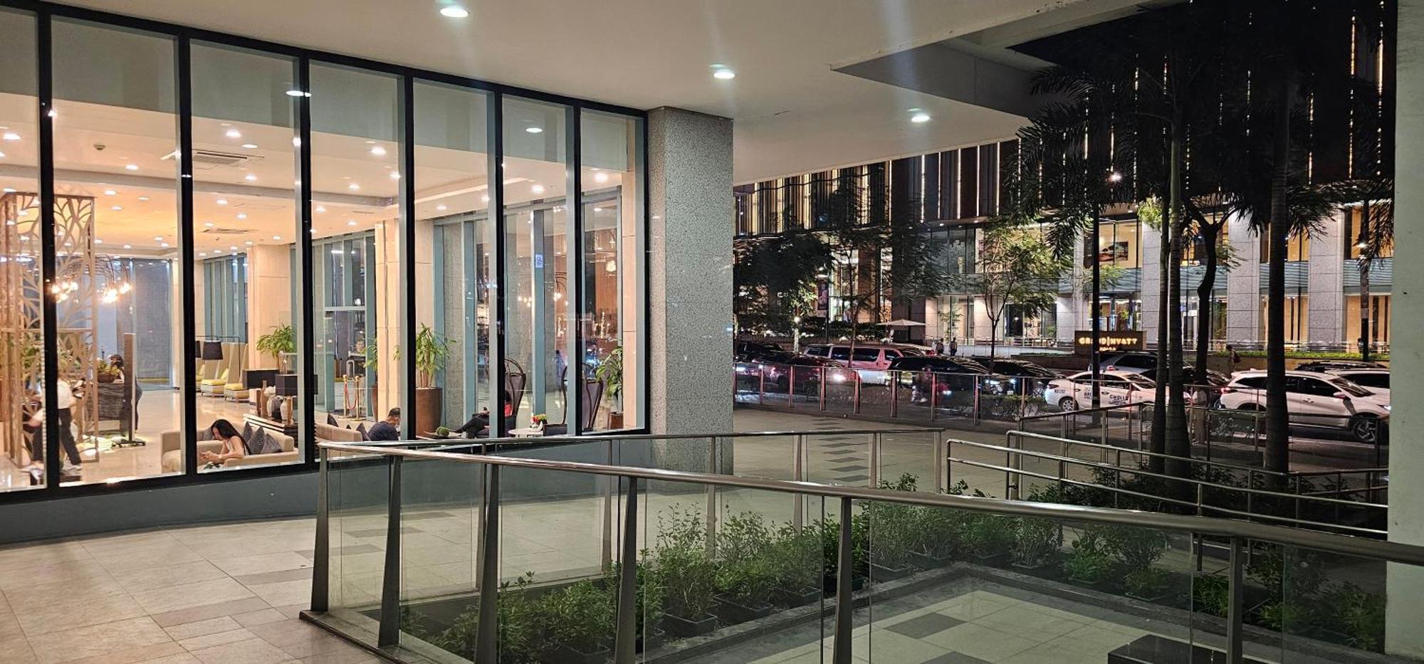 Apartment Life Uptown Bgc Manila