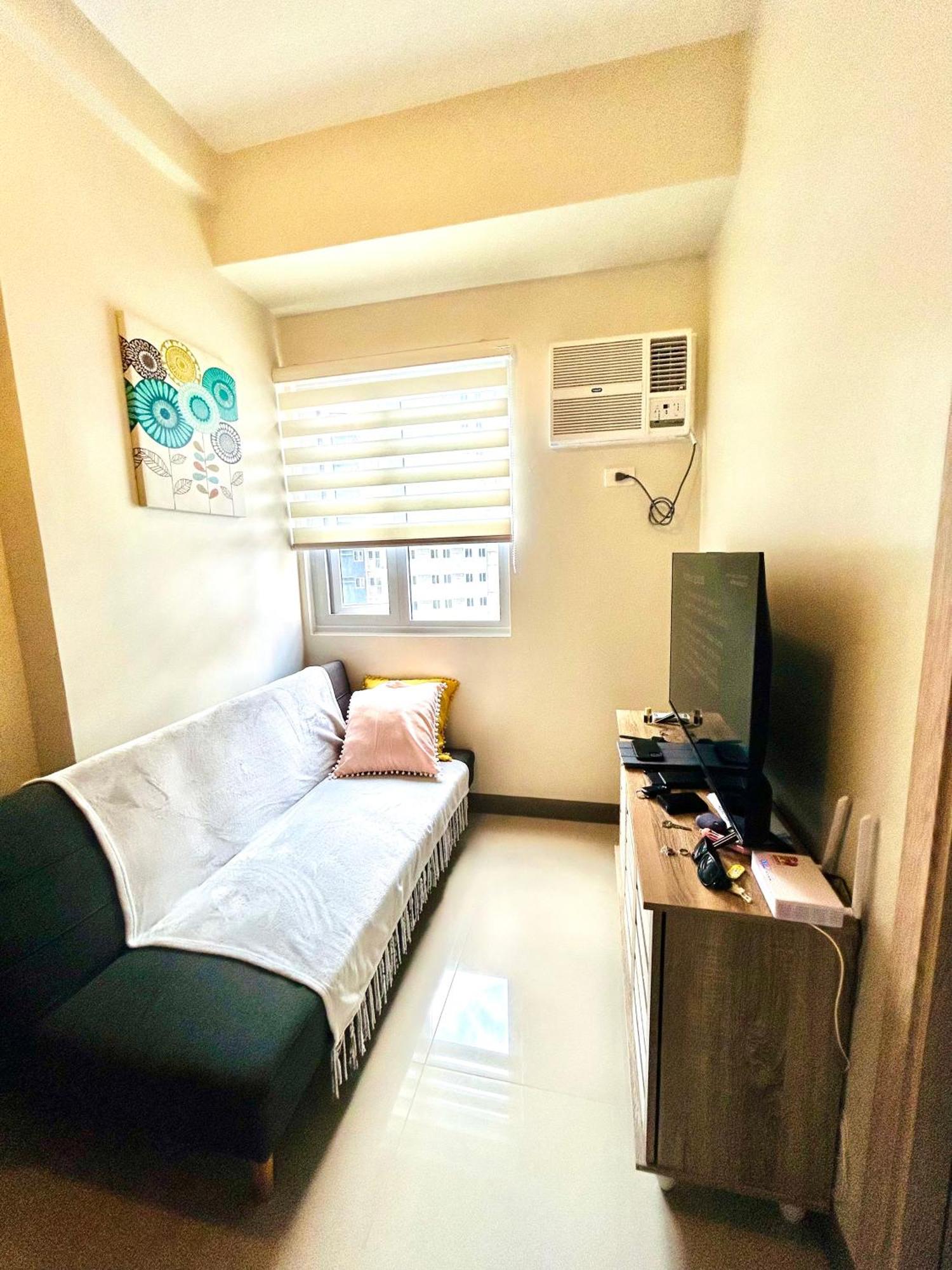 Urban Oasis 2br With Multiple Pools At Smdc Charm Residences *