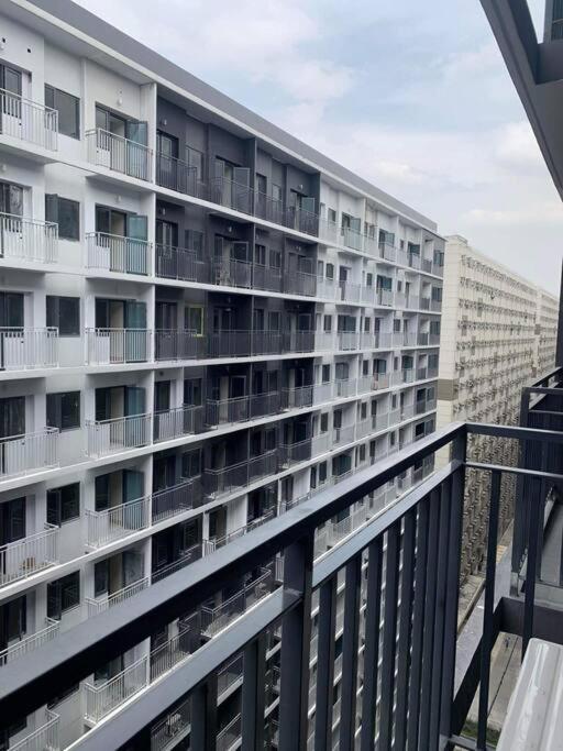1 Bedroom In The Heart Of Apartment *