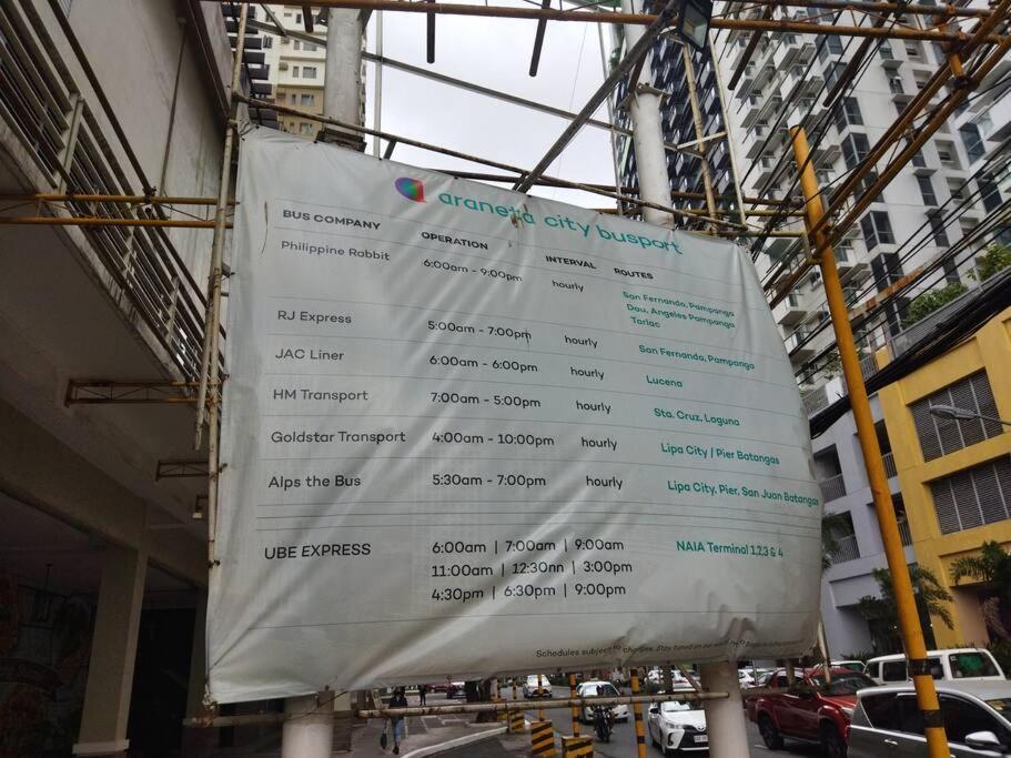 Cubao Manhattan Plaza Residential T139g - Huge With Pool, Kitchen & Balcony, Walk Distance To Araneta Coliseum Lrt Mrt Malls In Cubao Quezon - Staycations By Sms