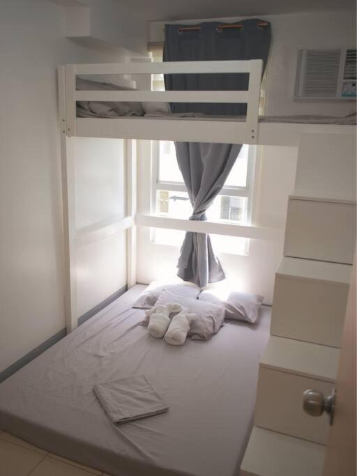 Apartment M - Cozy 2br Staycation Pasig