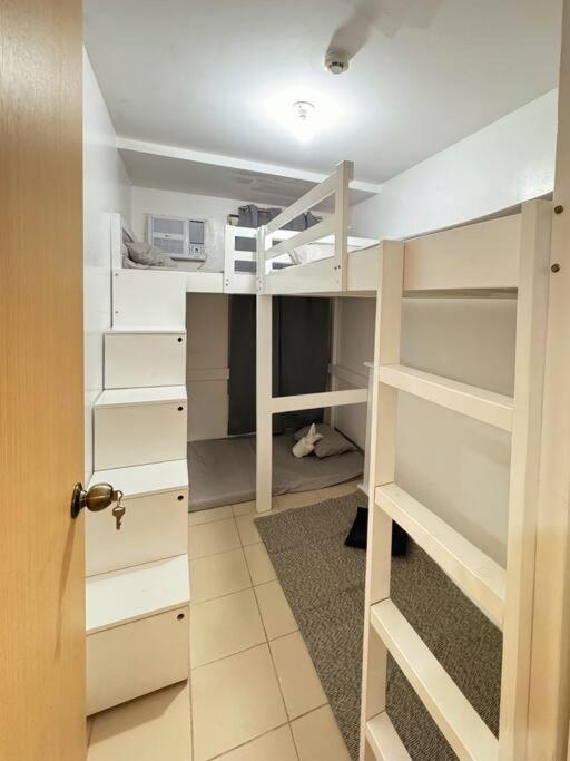 Apartment M - Cozy 2br Staycation Pasig