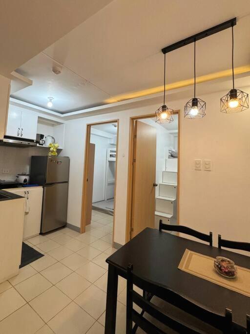 Apartment M - Cozy 2br Staycation Pasig Manila