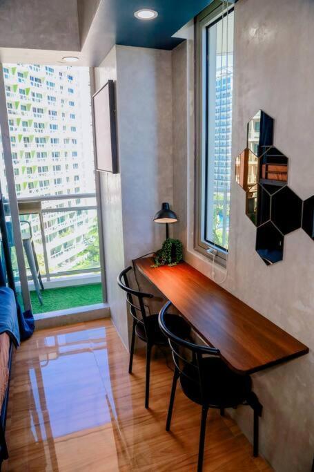 Azure Staycation By Solace Peak 2br