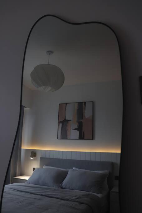 Modern Nordic 1 Bedroom Near Eastwood, Quezon Apartment Manila