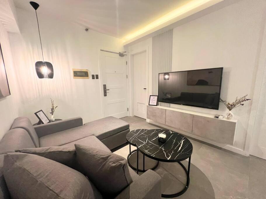 Modern Nordic 1 Bedroom Near Eastwood, Quezon *