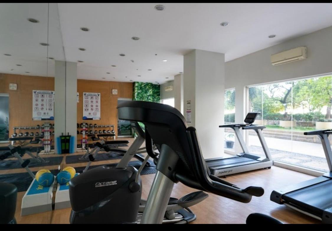 Fully Furnished In Makati Apartment *