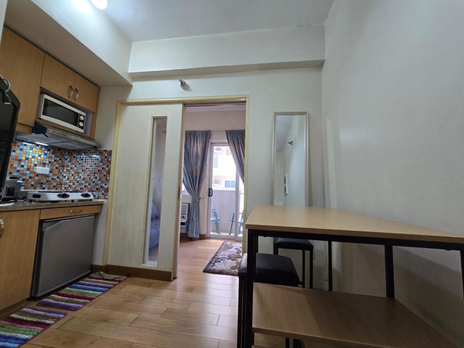 Apartment Fully Furnished In Makati *